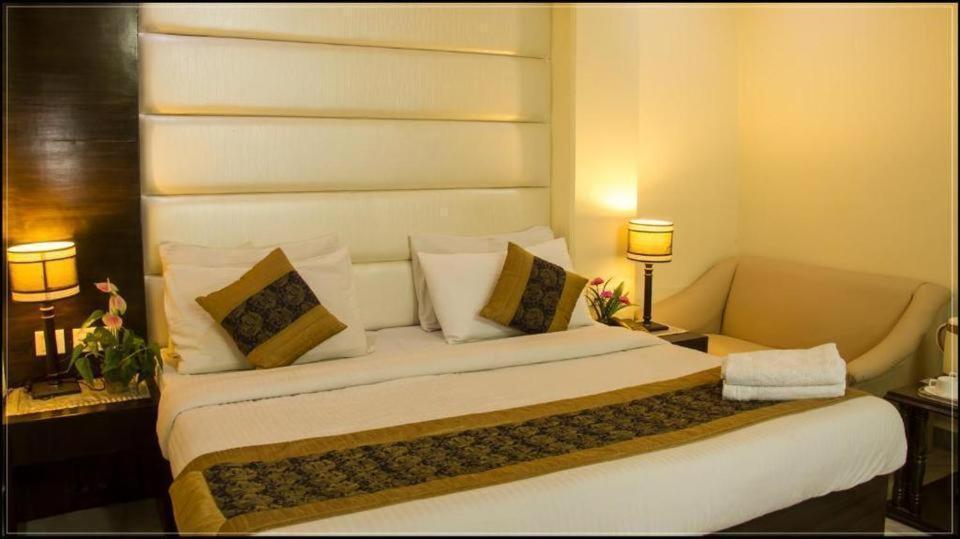Hotel Radiance Delhi  Extérieur photo